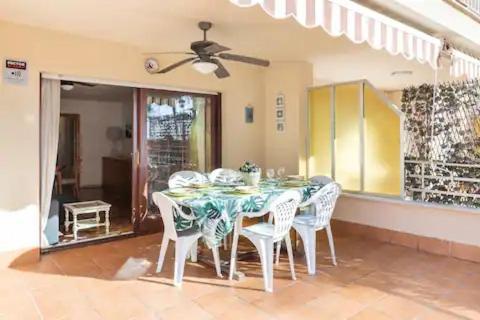 Sea Front Apart. 2 Pools / 1ª Linea. 2 Piscinas Apartment Segur de Calafell Luaran gambar