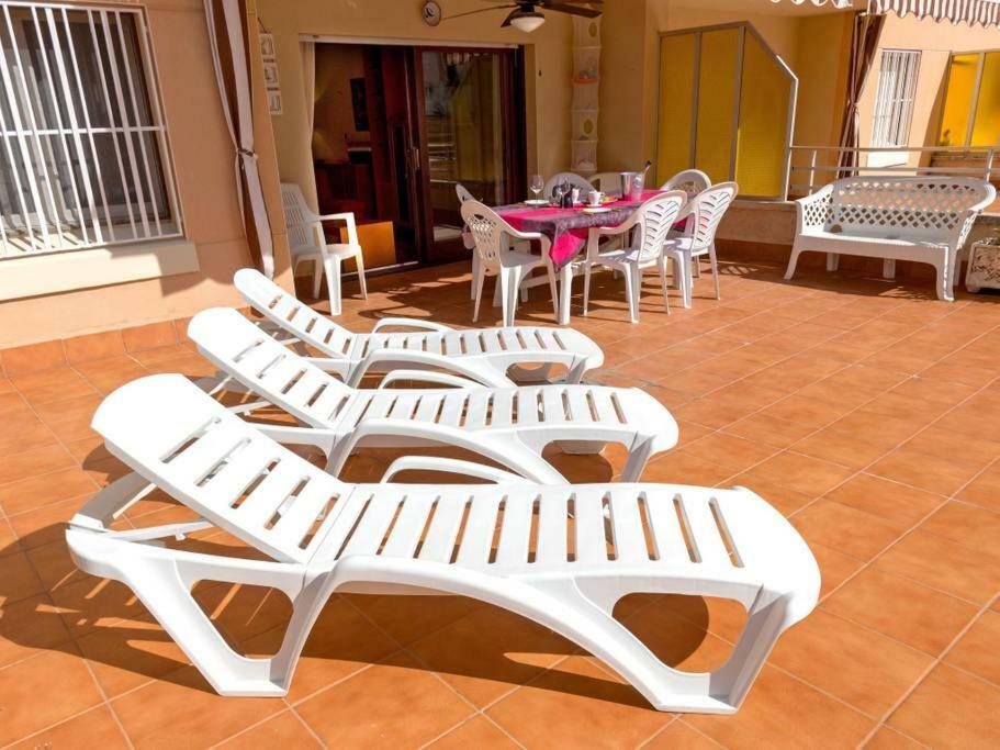 Sea Front Apart. 2 Pools / 1ª Linea. 2 Piscinas Apartment Segur de Calafell Luaran gambar